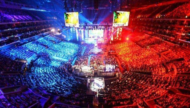 上表現出更 上表現出更