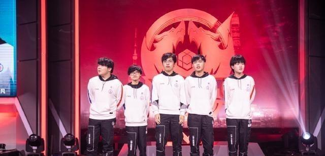 阿尔瓦雷斯 阿尔瓦雷斯